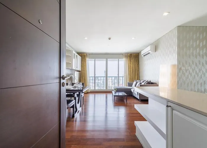 Luxury Huge Center Of Bkk Close To Thong Lor Bts Apartment Bangkok