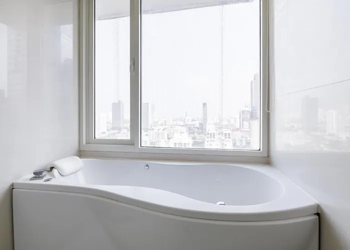 Luxury Huge Center Of Bkk Close To Thong Lor Bts Apartment *