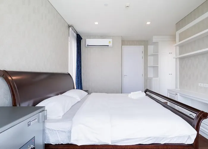 Luxury Huge Center Of Bkk Close To Thong Lor Bts Apartment Bangkok
