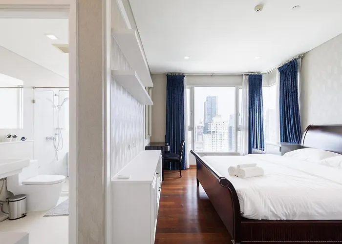 Apartment Luxury Huge Center Of Bkk Close To Thong Lor Bts